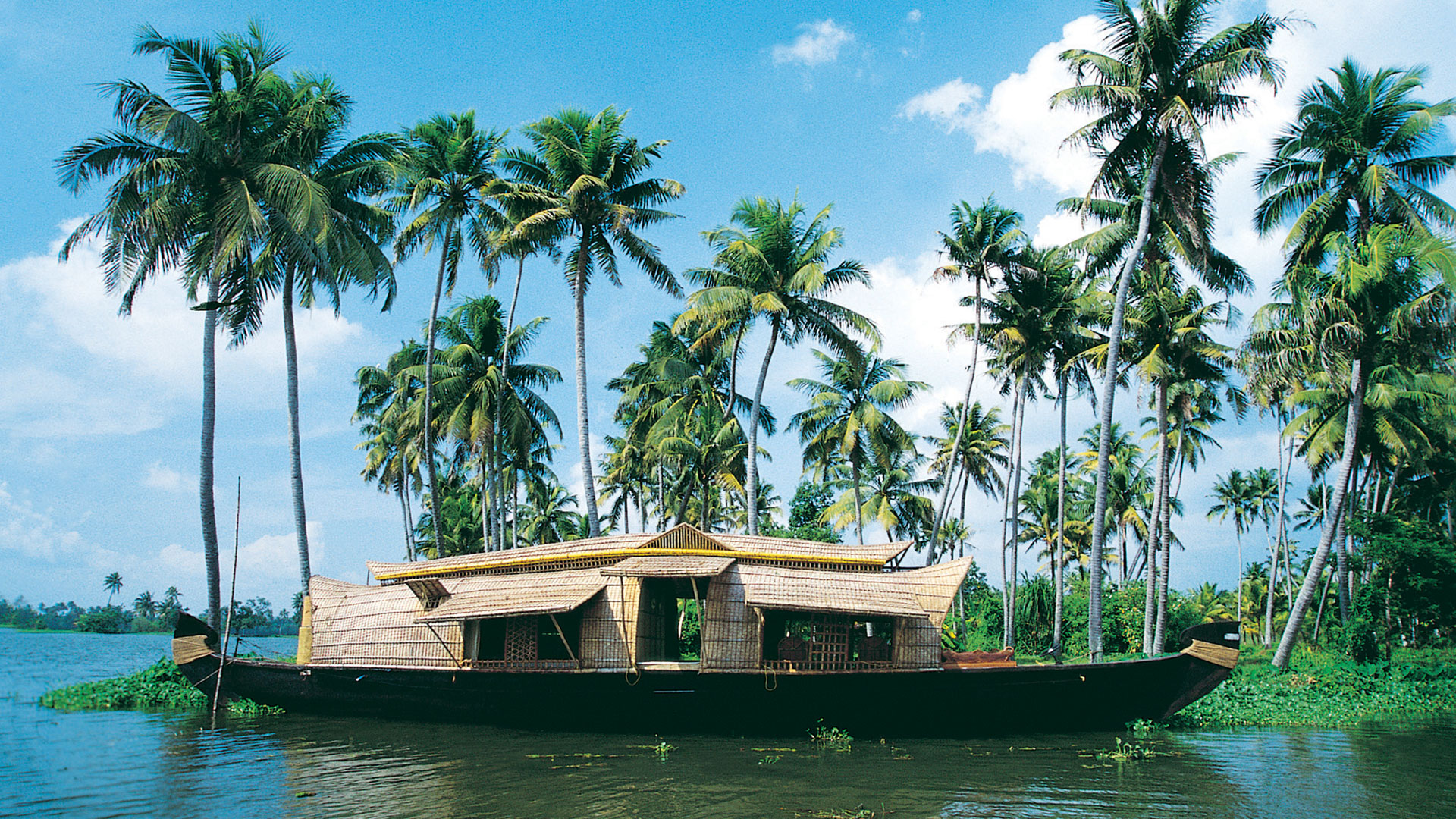 www.holidaytravelindia.in